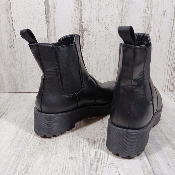 Dirty Laundry Black Ankle Boots with Chunky Sole and Elastic Side Panels #1419 - Picture 7 of 12